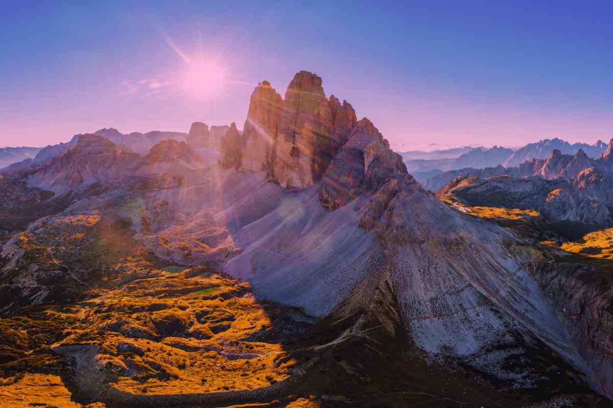 lo spettacolo dell'alba in alcune località d'italia